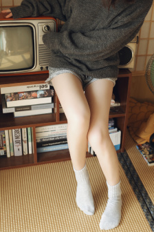 美女黑色真丝图